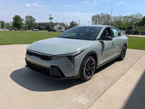 New 2026 Kia K4 GT-Line FWD image 2