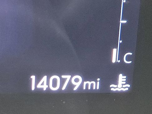 Used 2024 Buick Encore GX Sport Touring w/ Comfort Package FWD image 3