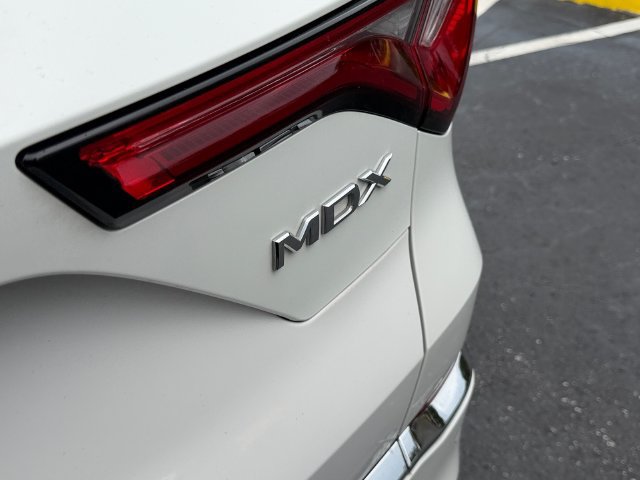 Used 2024 Acura MDX w/ Technology Package FWD image 17