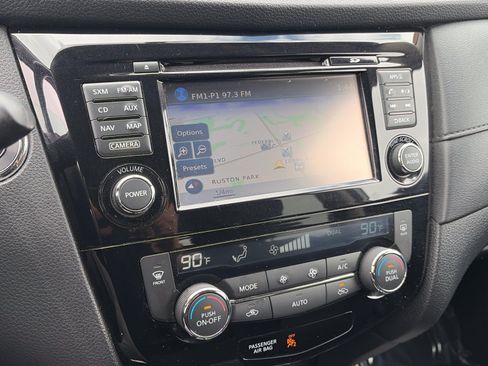 Used 2017 Nissan Rogue SV w/ SV Premium Package AWD/4WD image 20