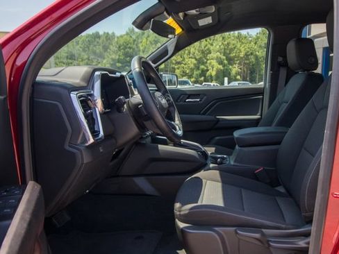 Used 2024 GMC Canyon Elevation RWD image 6
