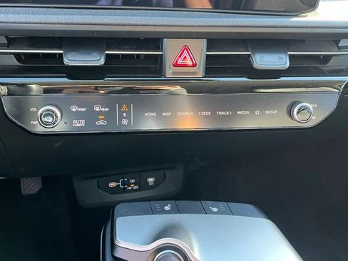 Used 2025 Kia EV6 Light RWD image 23