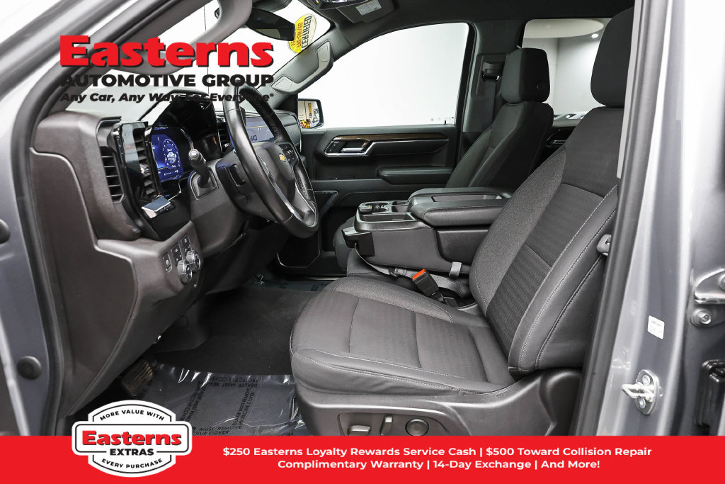 Used 2024 Chevrolet Silverado 1500 LT AWD/4WD image 15
