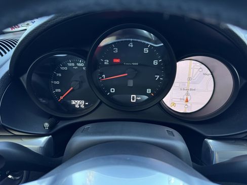 Used 2021 Porsche 718 Cayman image 32