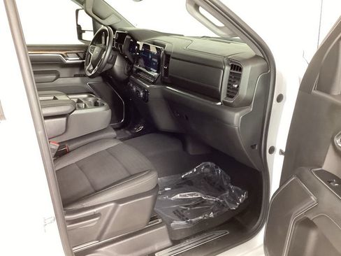Used 2023 Chevrolet Silverado 1500 RST AWD/4WD image 35