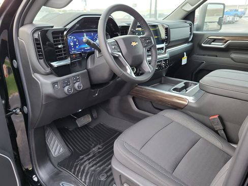 New 2025 Chevrolet Silverado 2500 LT w/ Z71 Chrome Sport Edition image 10