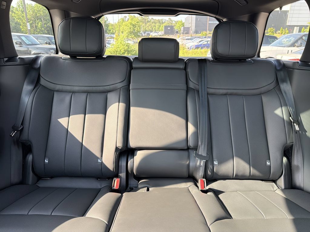 New 2026 Land Rover Range Rover SE AWD/4WD image 27