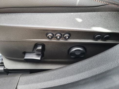 New 2025 Alfa Romeo Giulia w/ Driving Assist Package image 29