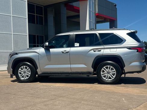 New 2026 Toyota Sequoia SR5 AWD/4WD image 7