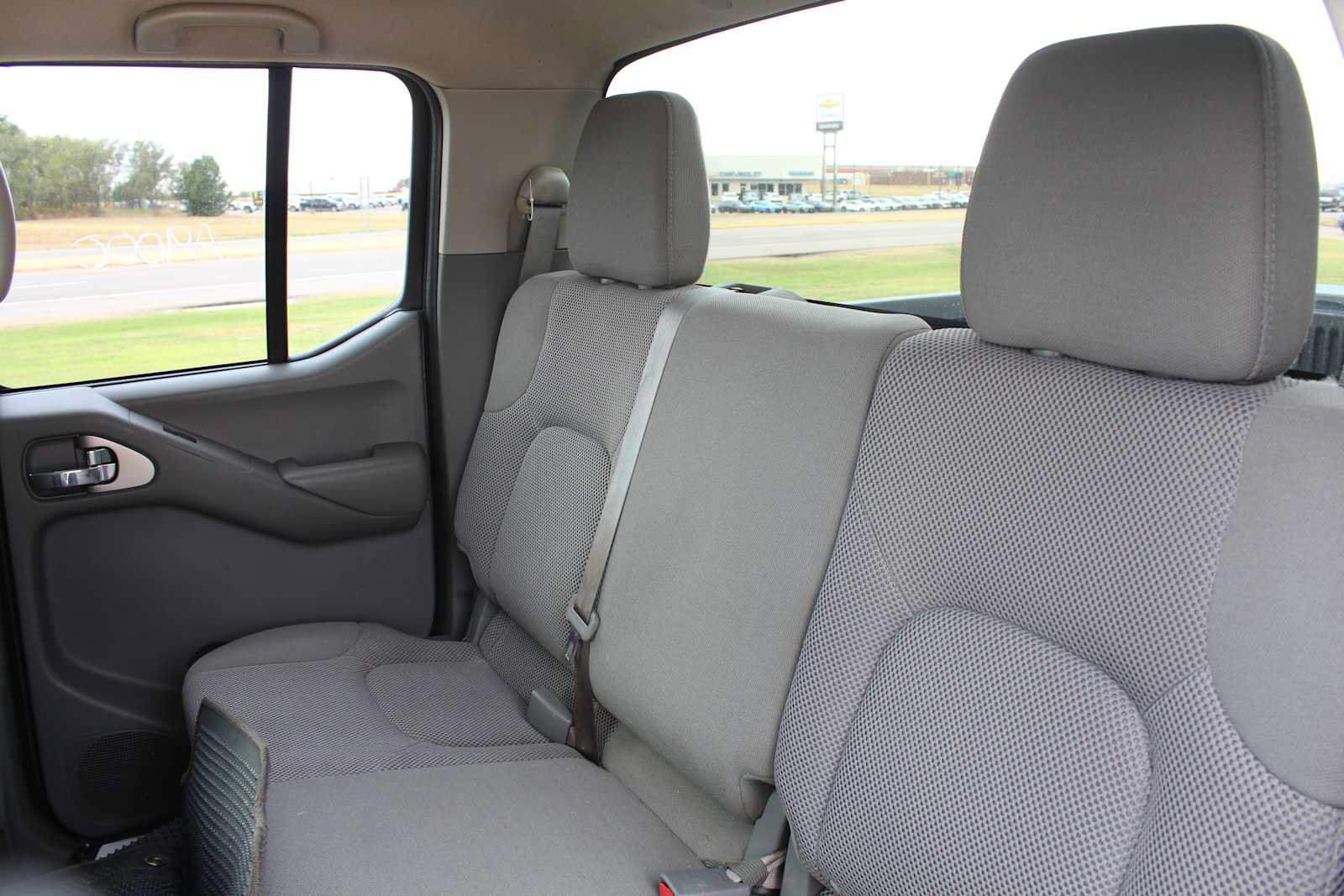 Used 2019 Nissan Frontier SV RWD image 24