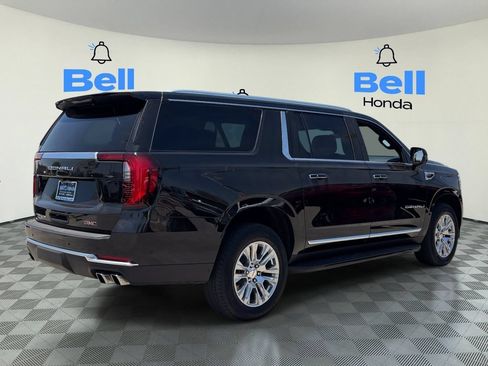 Used 2025 GMC Yukon XL Denali AWD/4WD image 4