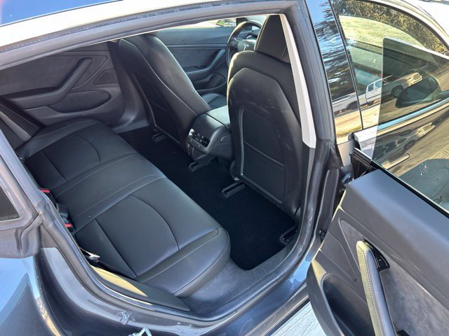 Used 2018 Tesla Model 3 Mid Range RWD image 8