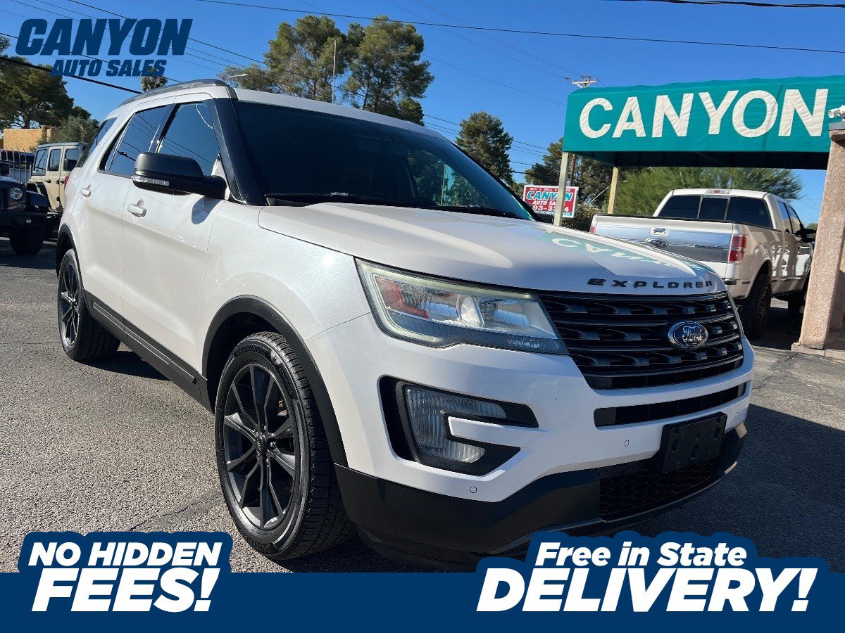 Used 2017 Ford Explorer XLT w/ Equipment Group 202A FWD image 1