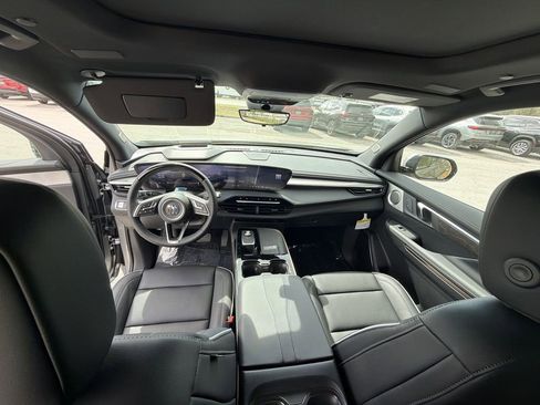 New 2026 Buick Enclave Avenir w/ Super Cruise Package FWD image 28