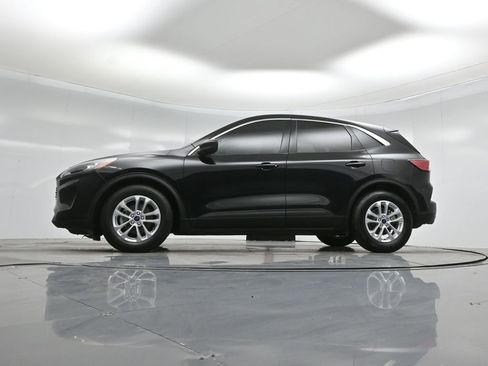 Certified 2022 Ford Escape SE image 7