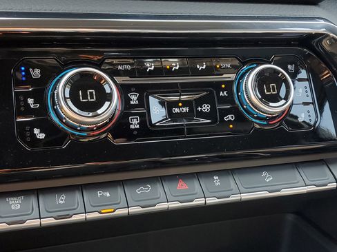 New 2025 GMC Sierra 2500 Denali image 28