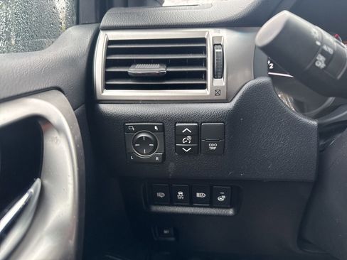 Used 2023 Lexus GX 460 Premium w/ Premium Package image 27