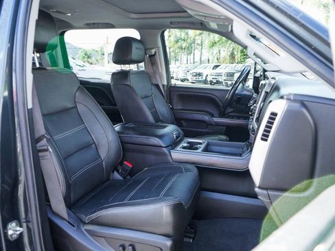 Used 2019 GMC Sierra 3500 Denali image 42