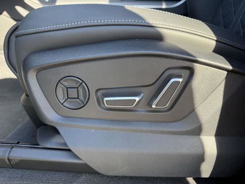 New 2026 Audi SQ7 Premium Plus image 11