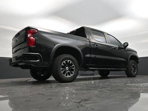 Used 2024 Chevrolet Silverado 1500 ZR2 w/ Technology Package AWD/4WD image 24