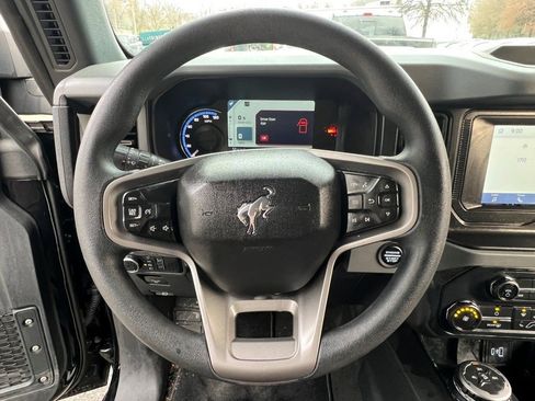 Used 2022 Ford Bronco 2-Door image 25