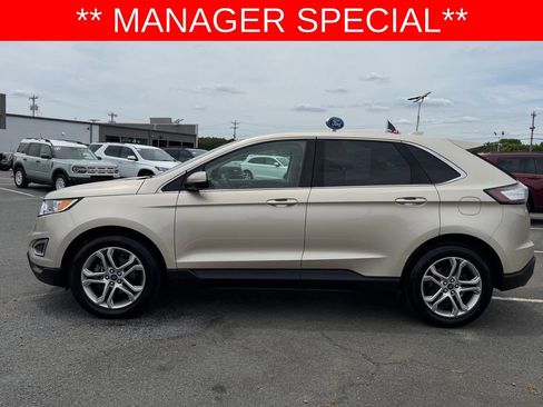 Used 2018 Ford Edge Titanium FWD image 8