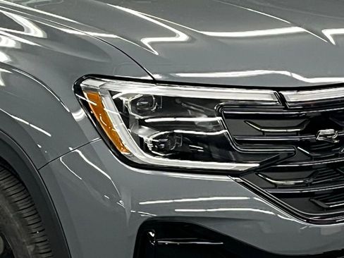 New 2026 Volkswagen Atlas Cross Sport SEL R-Line image 43