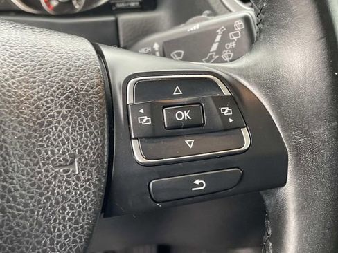 Used 2016 Volkswagen Tiguan SE image 20