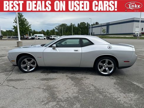 Used 2010 Dodge Challenger R/T RWD image 7