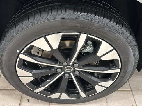 New 2026 Volvo XC60 T8 Plus w/ Protection Package Premier AWD/4WD image 31