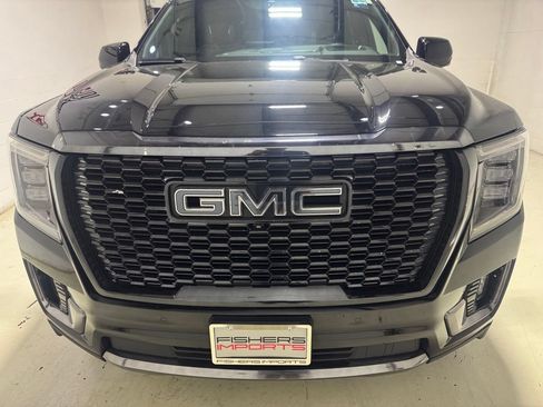 Used 2023 GMC Yukon Denali Ultimate AWD/4WD image 9