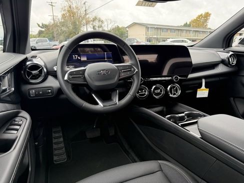 New 2026 Chevrolet Blazer EV LT image 15