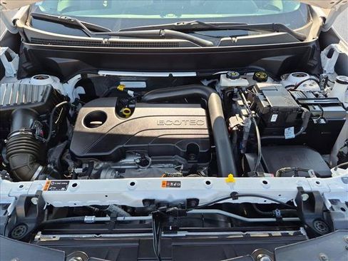 Used 2024 Chevrolet Equinox LS FWD image 21
