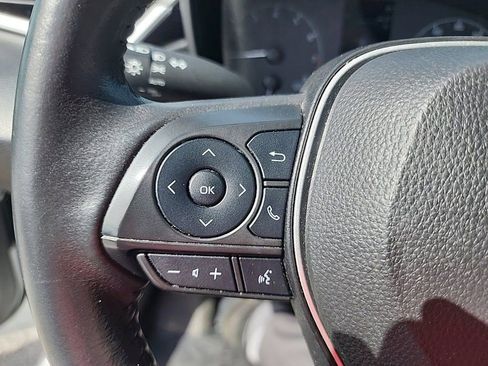 Used 2024 Toyota Corolla SE image 19