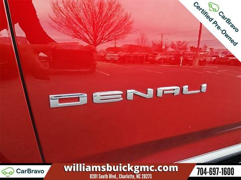 Used 2025 GMC Yukon XL Denali w/ Denali Reserve Package image 33
