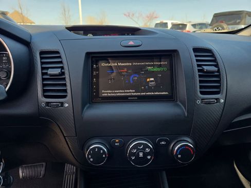 Used 2016 Kia Forte EX image 26