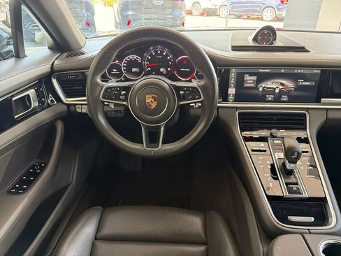 Used 2018 Porsche Panamera 4 AWD/4WD image 27