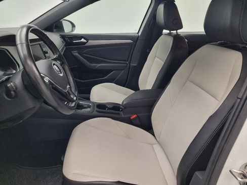 Used 2019 Volkswagen Jetta R-Line FWD image 17