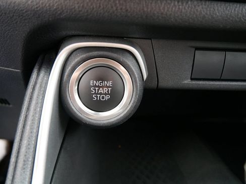Used 2025 Toyota Grand Highlander AWD image 21