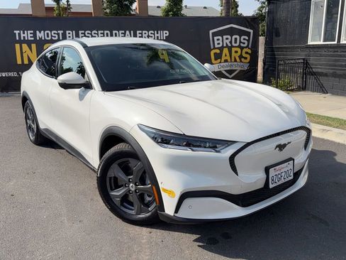 Used 2021 Ford Mustang Mach-E Select w/ Comfort/Technology Package image 4