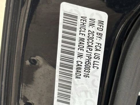 Used 2023 Chrysler 300 C image 26