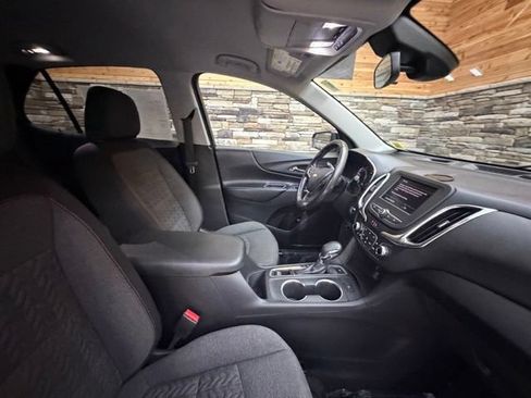 Used 2022 Chevrolet Equinox LT AWD/4WD image 16