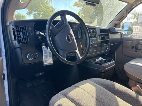 Used 2022 GMC Savana 2500 w/ Driver Convenience Package RWD image 5