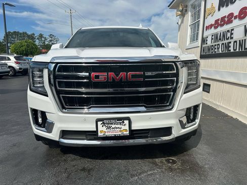 Used 2021 GMC Yukon SLT image 2