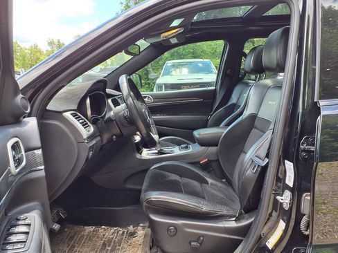 Used 2018 Jeep Grand Cherokee SRT AWD/4WD image 14