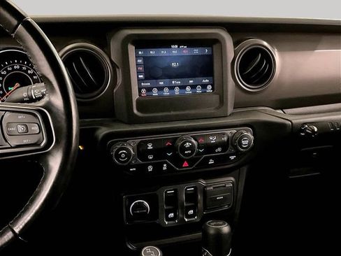 Used 2021 Jeep Wrangler Sport AWD/4WD image 6