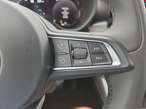 Used 2025 Dodge Hornet GT image 12