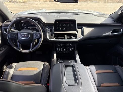Used 2023 GMC Yukon XL AT4 image 9