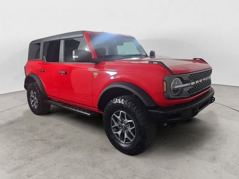 Certified 2024 Ford Bronco Badlands image 7