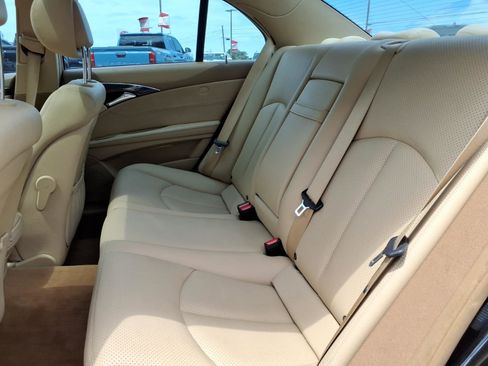 Used 2007 Mercedes-Benz E 350 Sedan image 13